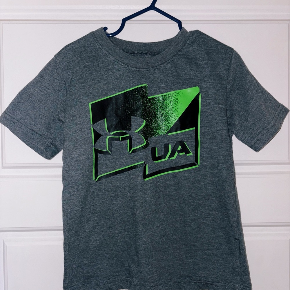 Under Armour Kids - Charcoal Graphic Tee